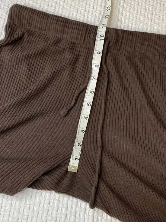 ARITZIA The Group by Babaton Pants Ribbed Flare Brown Soft Size M Loungewear - Picture 11 of 13